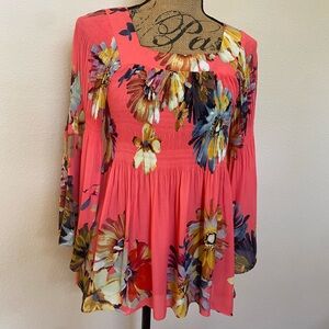 Spense Coral Floral Blouse with Flared Sleeves